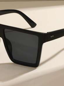 Bold Black Square Frame Glasses for Men – Modern & Sophisticated Eyewear