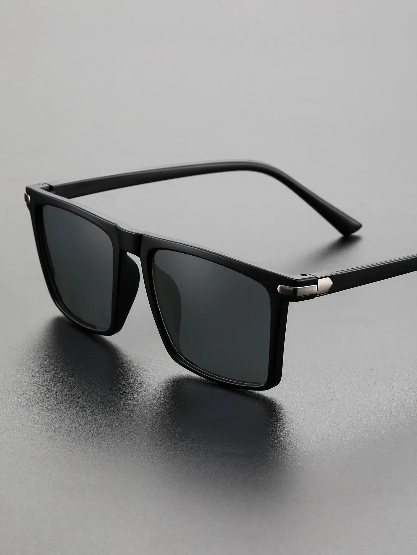 Men's Black Square-Frame Sunglasses – Stylish & Durable for Outdoor Adventures